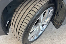 Valkoinen Volkswagen GOLF 2016 kuva 10.