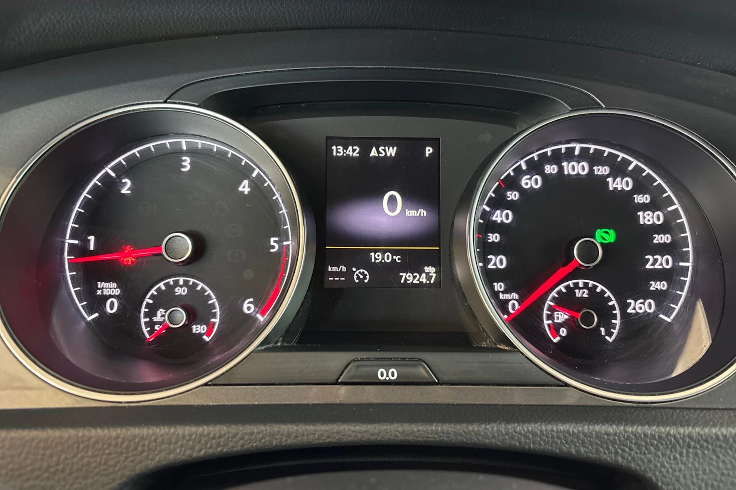 Valkoinen Volkswagen GOLF 2016 kuva 11.