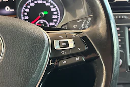 Valkoinen Volkswagen GOLF 2016 kuva 12.