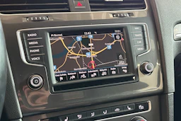 Valkoinen Volkswagen GOLF 2016 kuva 14.