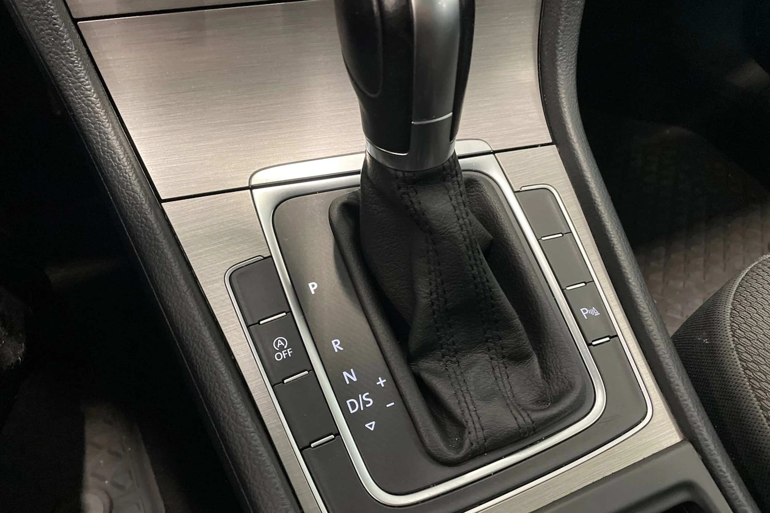 hopea Volkswagen Golf 2016 kuva 23.
