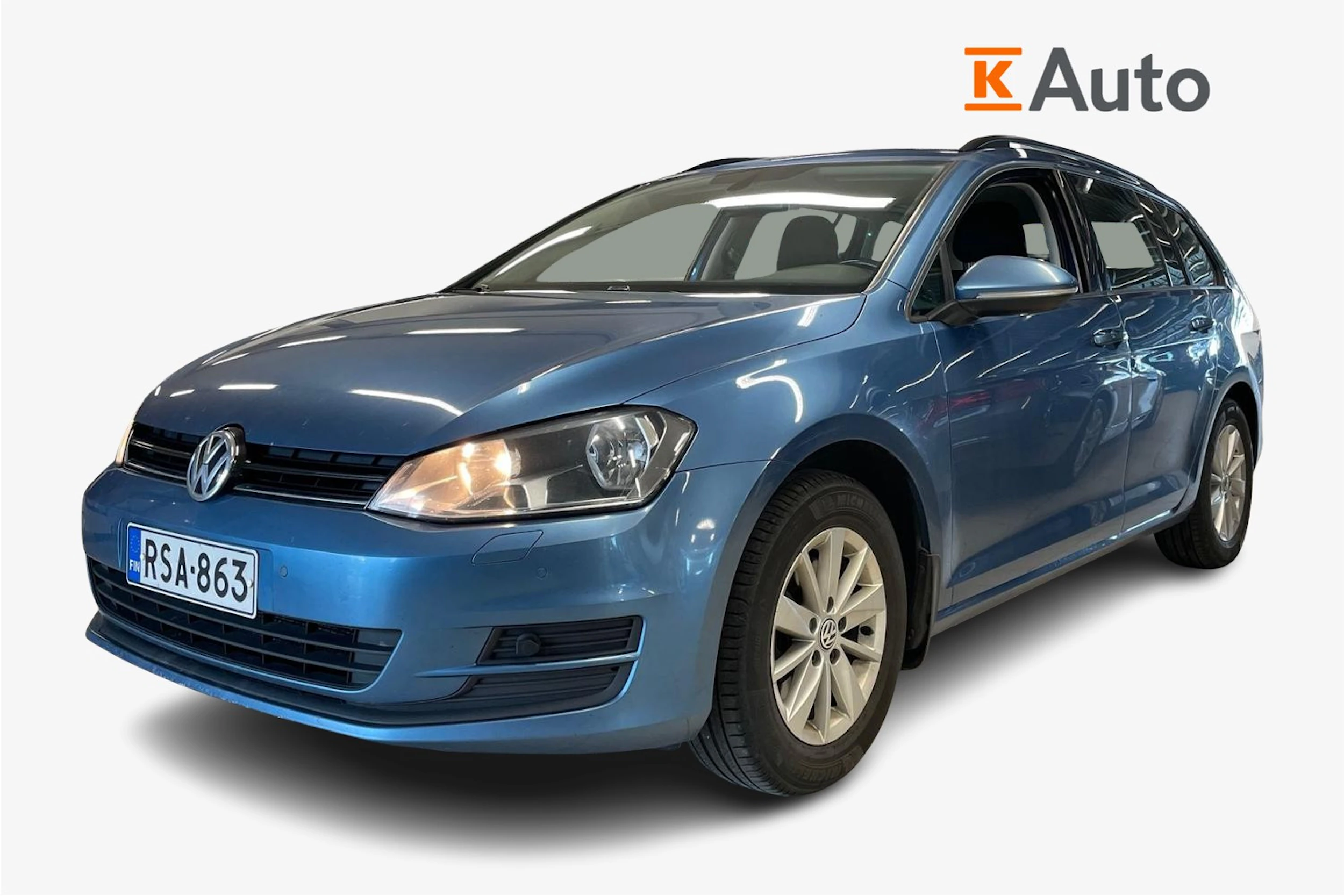 sininen Volkswagen Golf 2016 kuva 1.