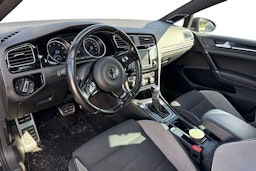 musta Volkswagen Golf 2016 kuva 3.