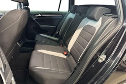 musta Volkswagen Golf 2016 kuva 10.