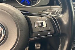 musta Volkswagen Golf 2016 kuva 16.