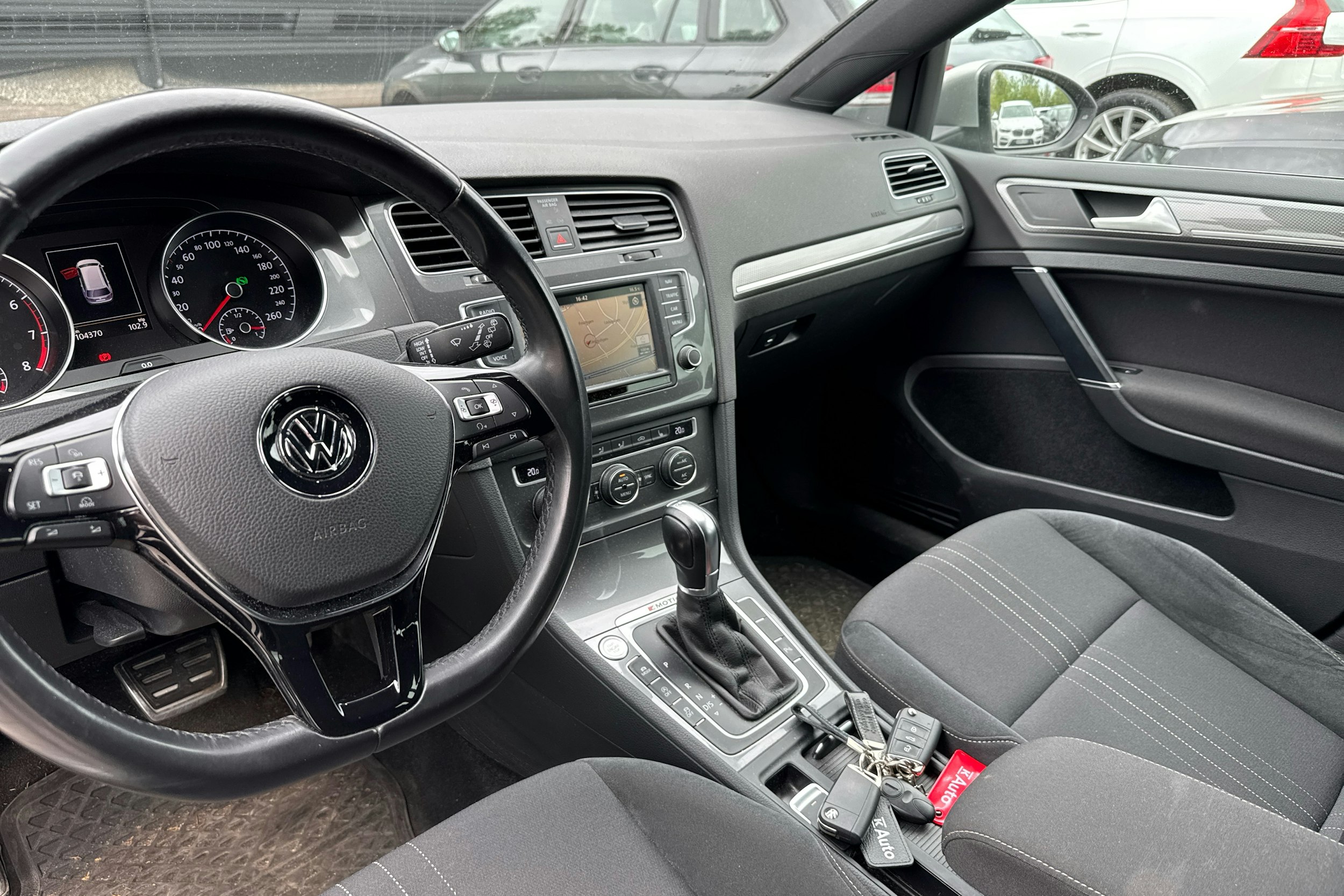 Harmaa Volkswagen GOLF 2016 kuva 3.