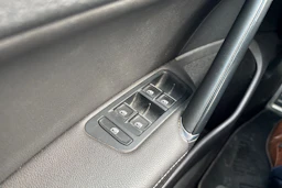 valkoinen Volkswagen Golf 2016 kuva 9.