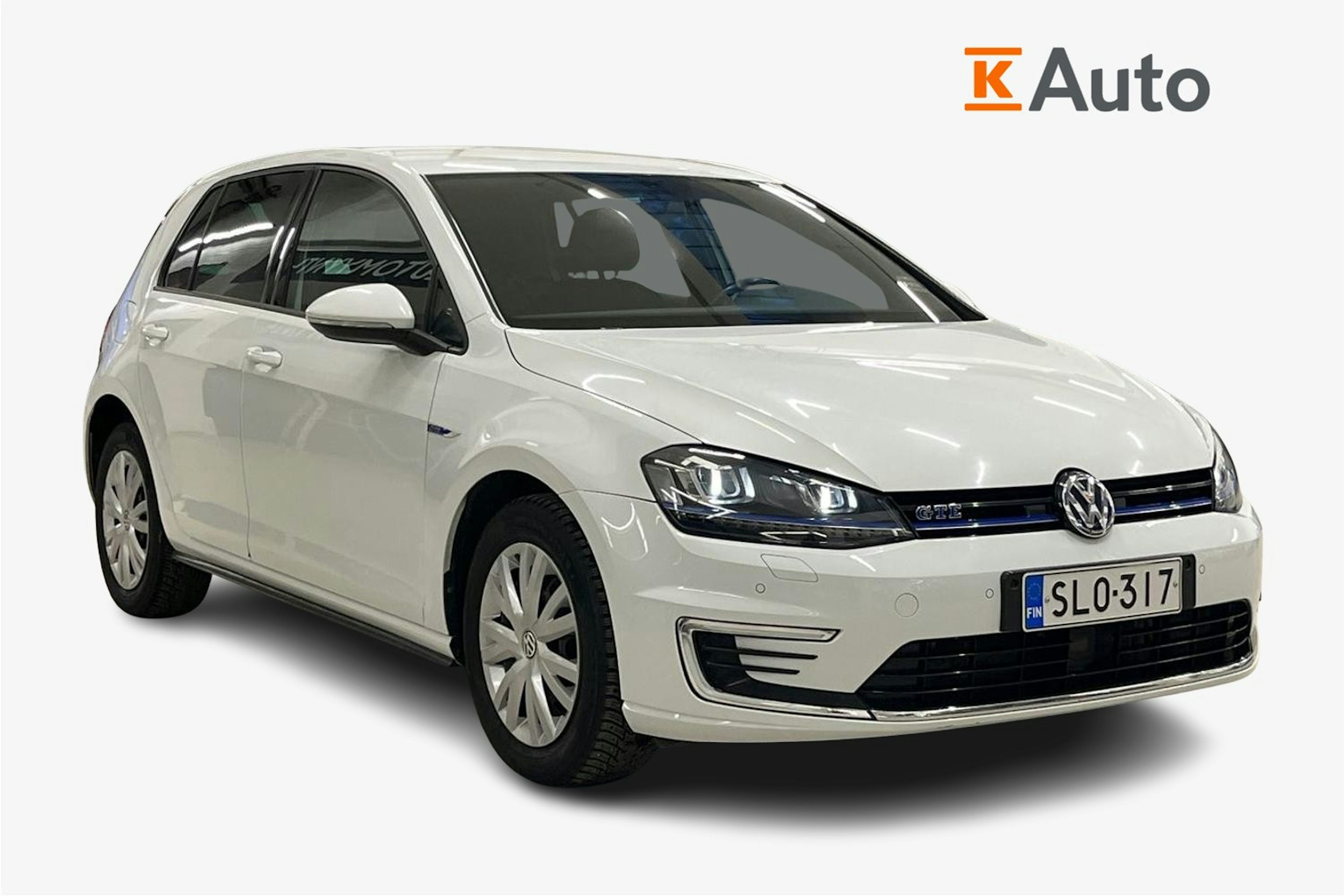 valkoinen Volkswagen Golf 2016 kuva 4.