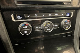 valkoinen Volkswagen Golf 2016 kuva 25.