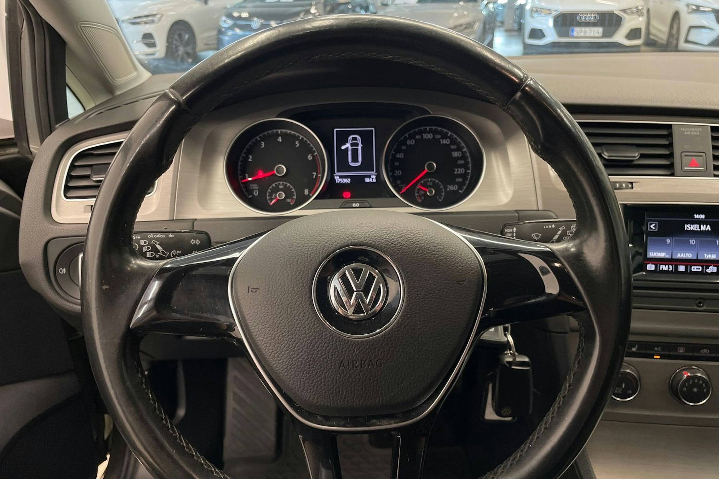 Harmaa Volkswagen GOLF 2016 kuva 16.