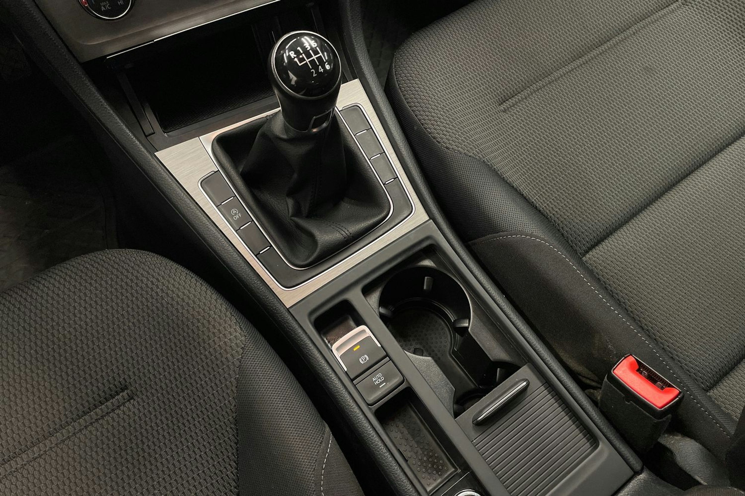 Harmaa Volkswagen GOLF 2016 kuva 18.