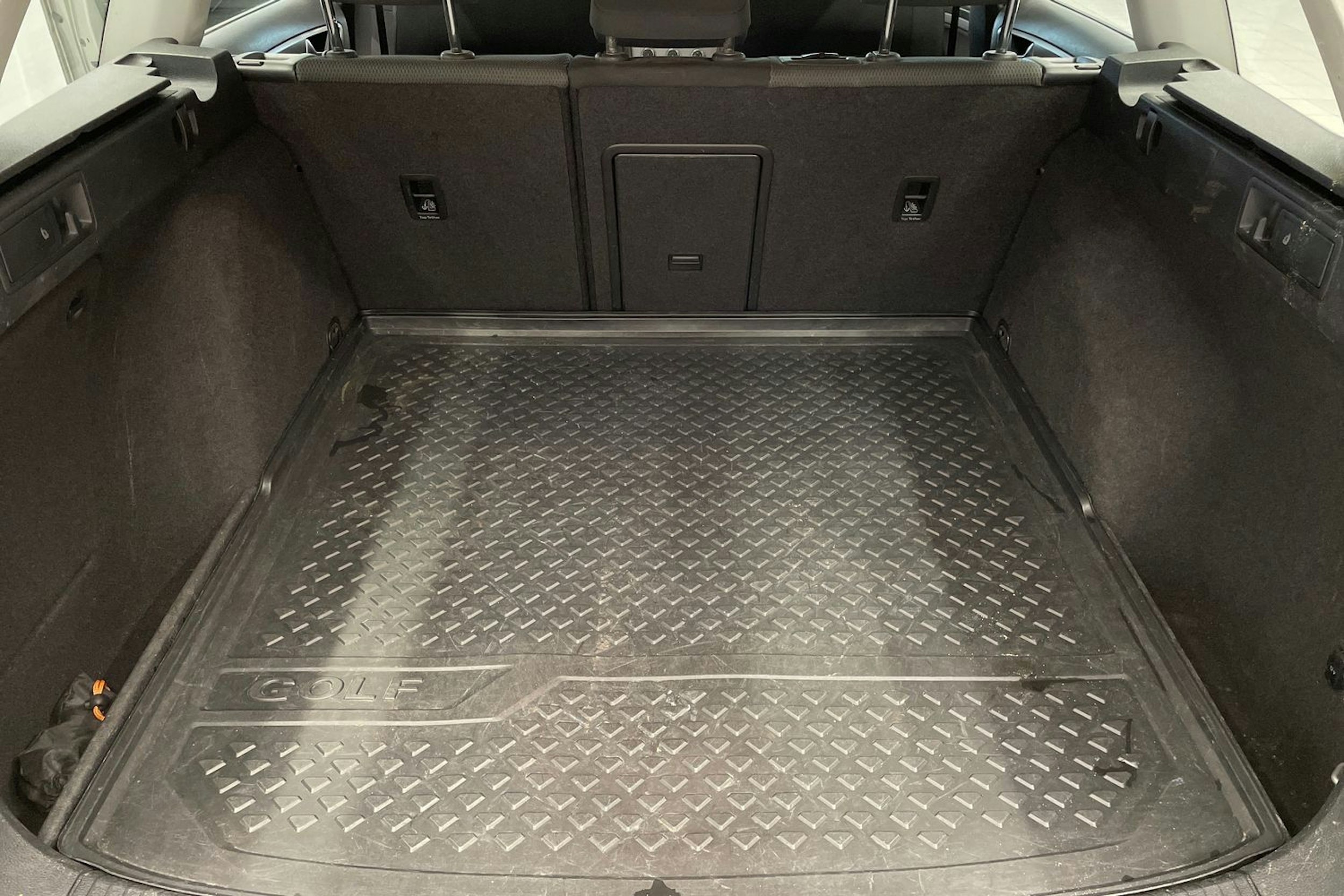 Harmaa Volkswagen GOLF 2016 kuva 20.