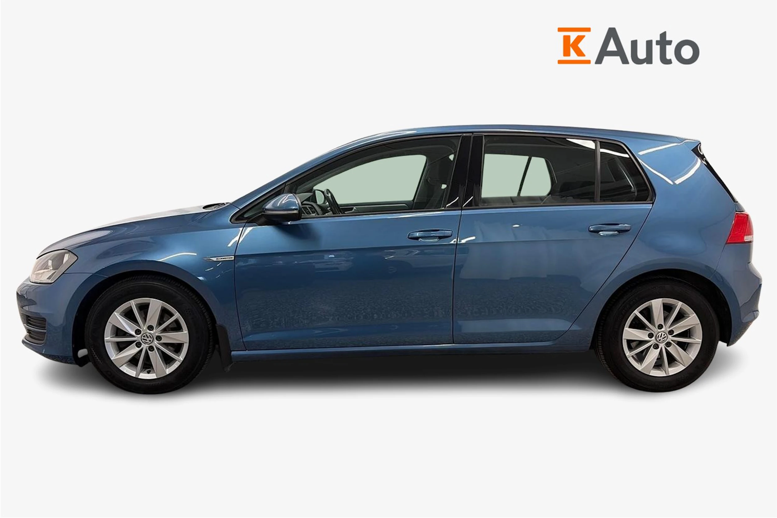 sininen Volkswagen Golf 2016 kuva 5.