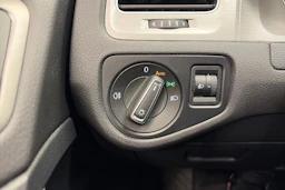 sininen Volkswagen Golf 2016 kuva 20.