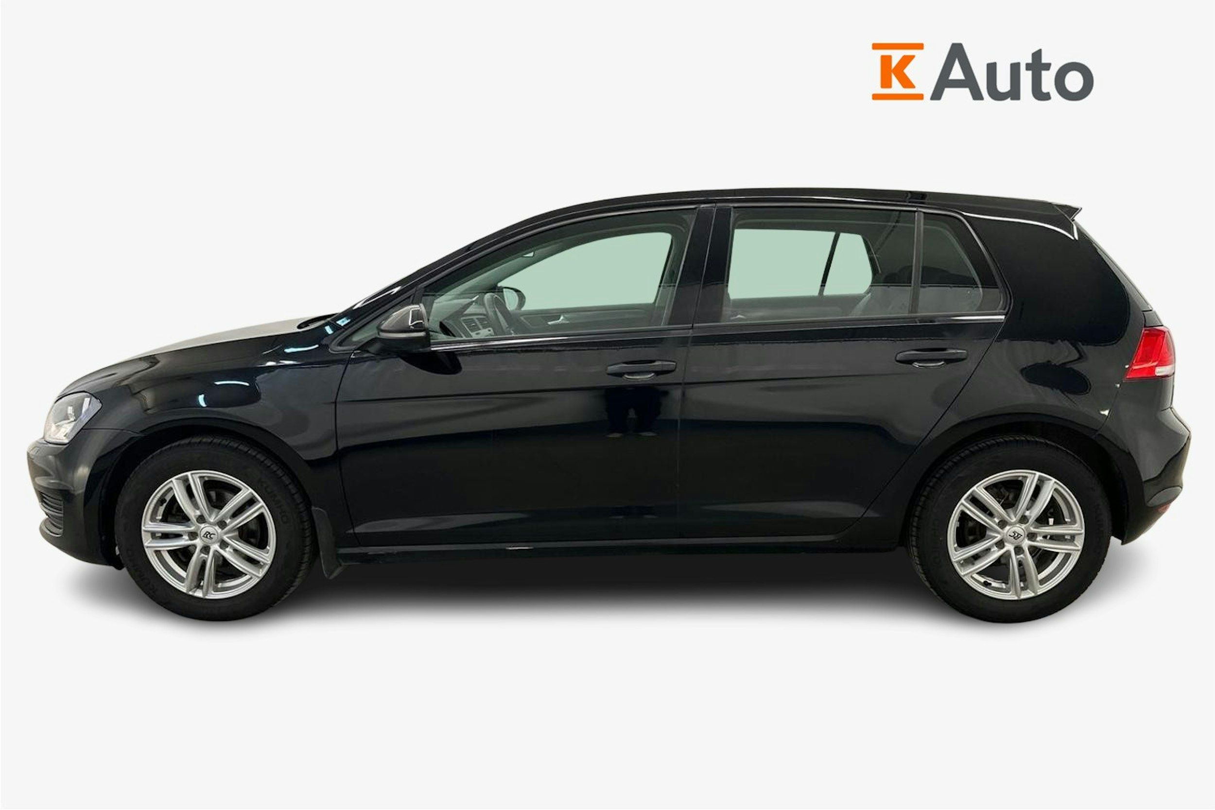 Musta Volkswagen GOLF 2016 kuva 6.