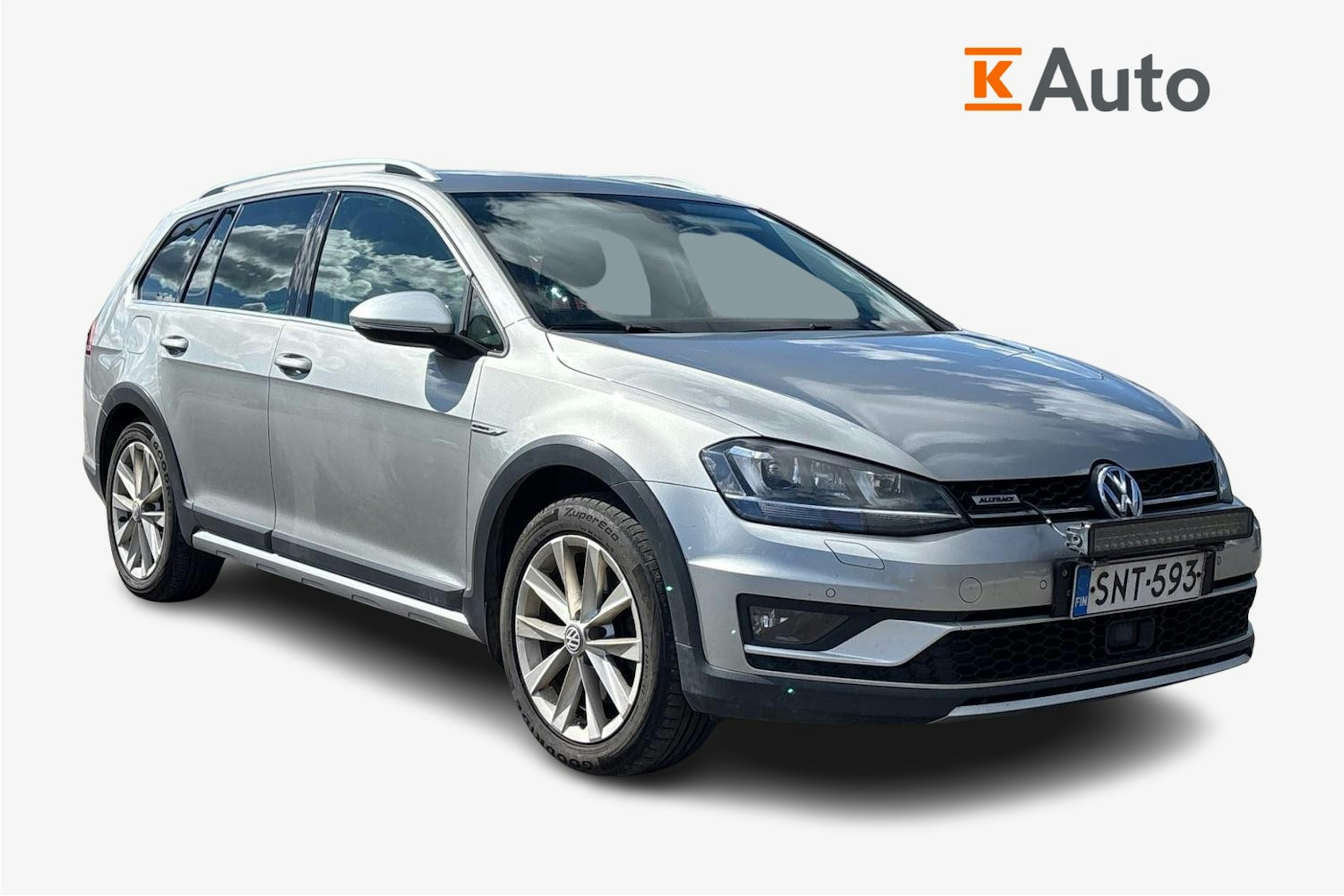 harmaa Volkswagen Golf 2016 kuva 1.