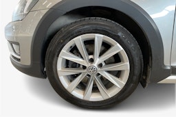 harmaa Volkswagen Golf 2016 kuva 11.