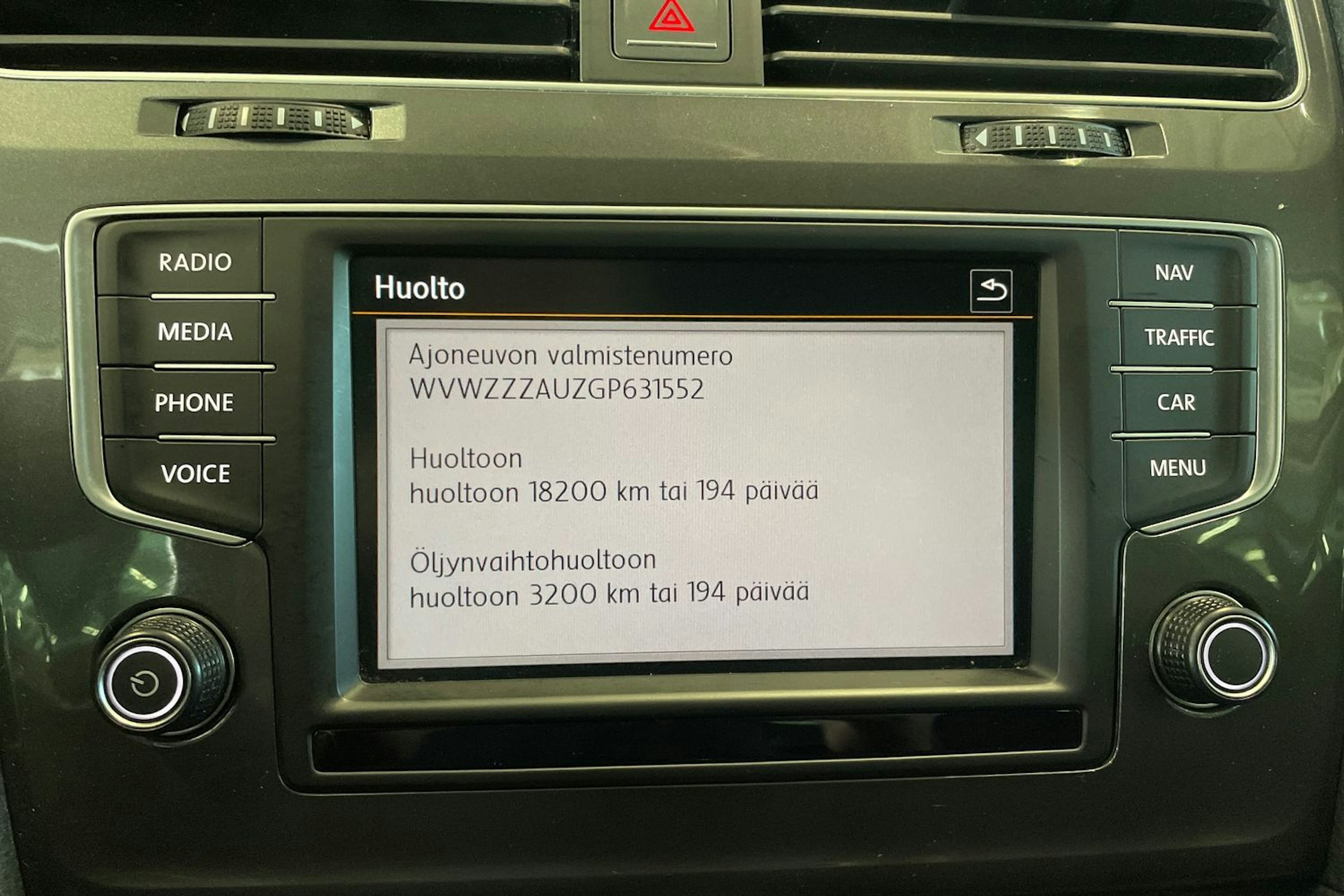 harmaa Volkswagen Golf 2016 kuva 25.