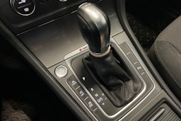 harmaa Volkswagen Golf 2016 kuva 28.