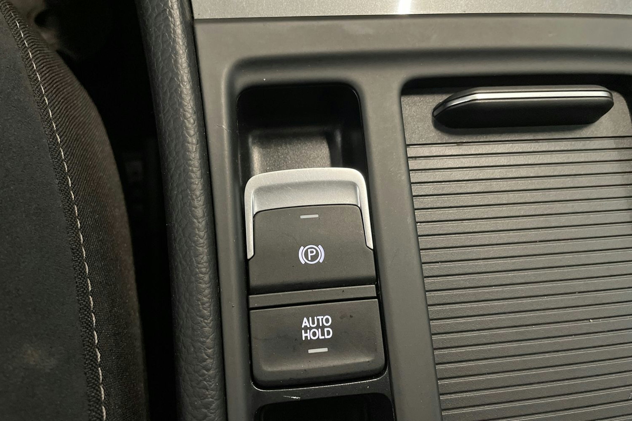 harmaa Volkswagen Golf 2016 kuva 29.
