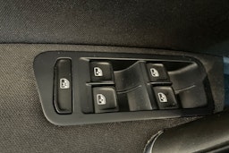 harmaa Volkswagen Golf 2016 kuva 31.