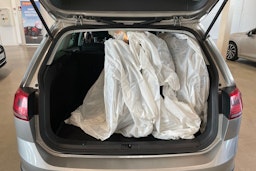 harmaa Volkswagen Golf 2016 kuva 33.