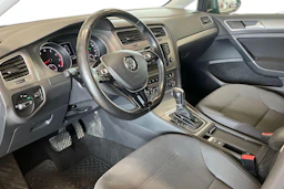 harmaa Volkswagen Golf 2016 kuva 8.