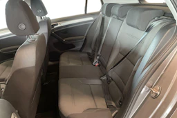 harmaa Volkswagen Golf 2016 kuva 11.