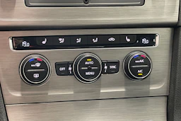 harmaa Volkswagen Golf 2016 kuva 20.