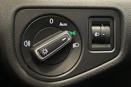 harmaa Volkswagen Golf 2016 kuva 26.