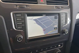 punainen Volkswagen Golf 2017 kuva 18.