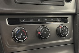 Valkoinen Volkswagen GOLF 2016 kuva 23.