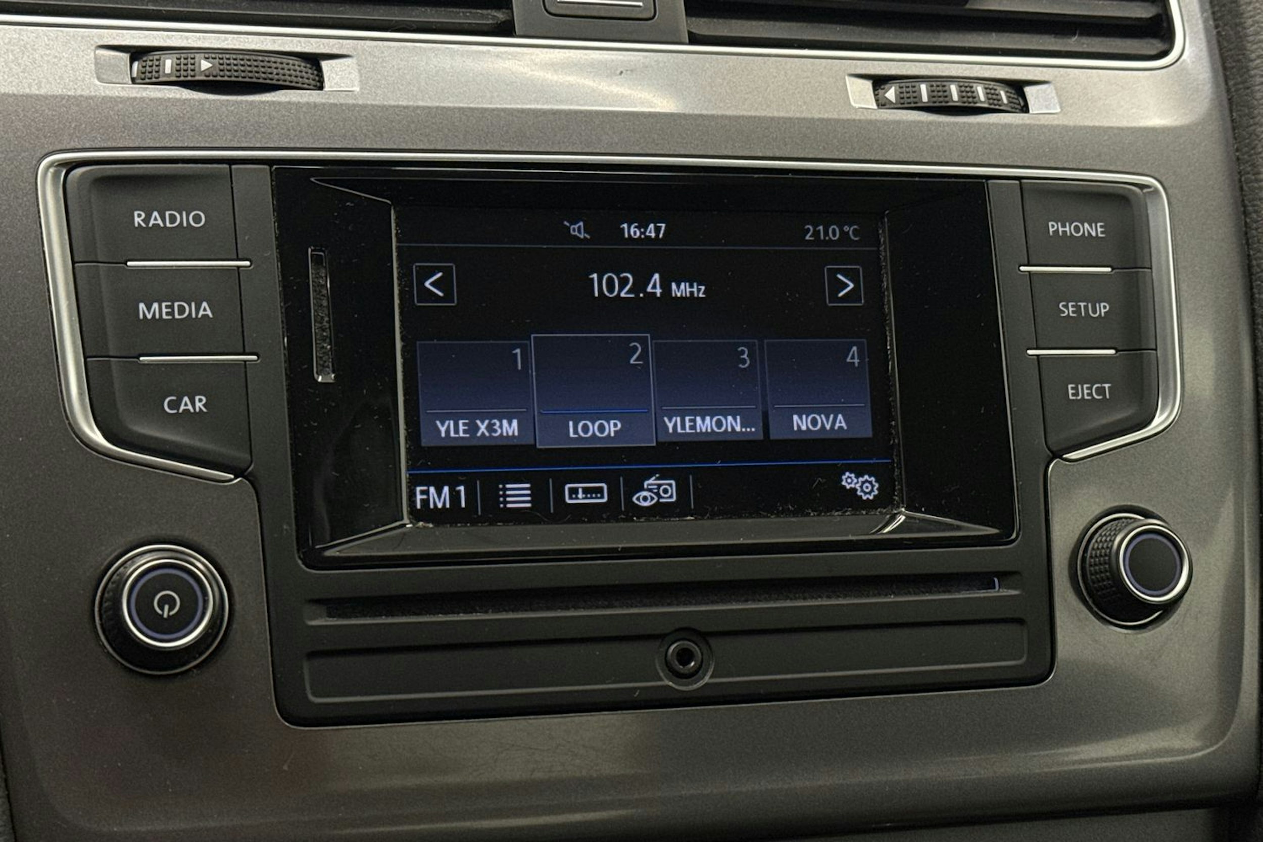 Valkoinen Volkswagen GOLF 2016 kuva 24.