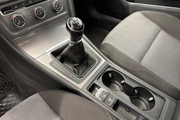 punainen Volkswagen Golf 2016 kuva 19.