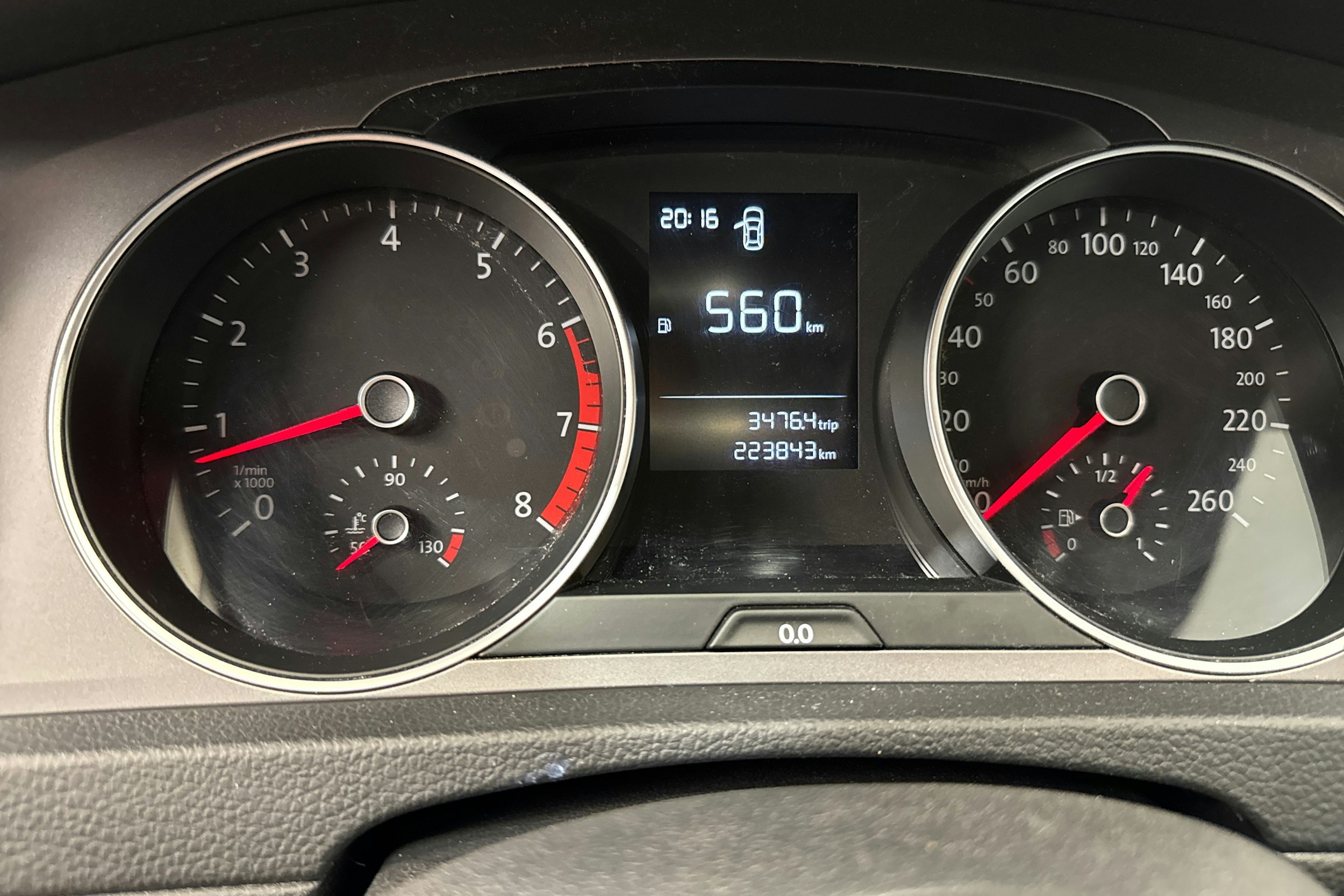 punainen Volkswagen Golf 2016 kuva 20.