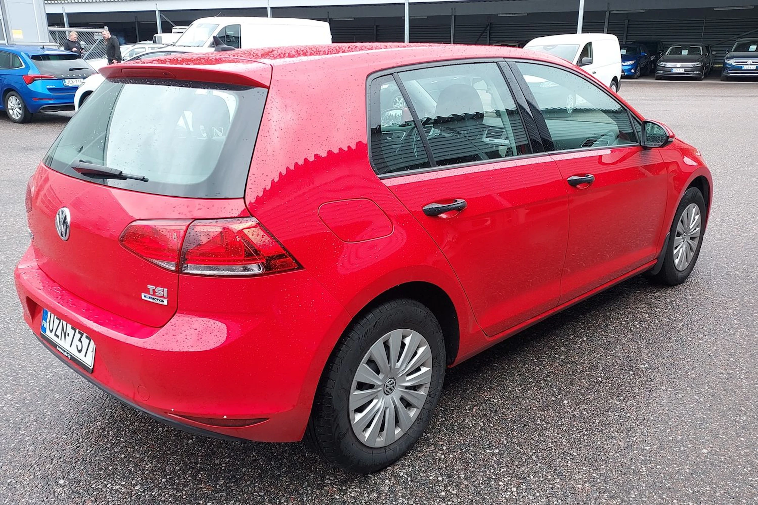 punainen Volkswagen Golf 2016 kuva 6.