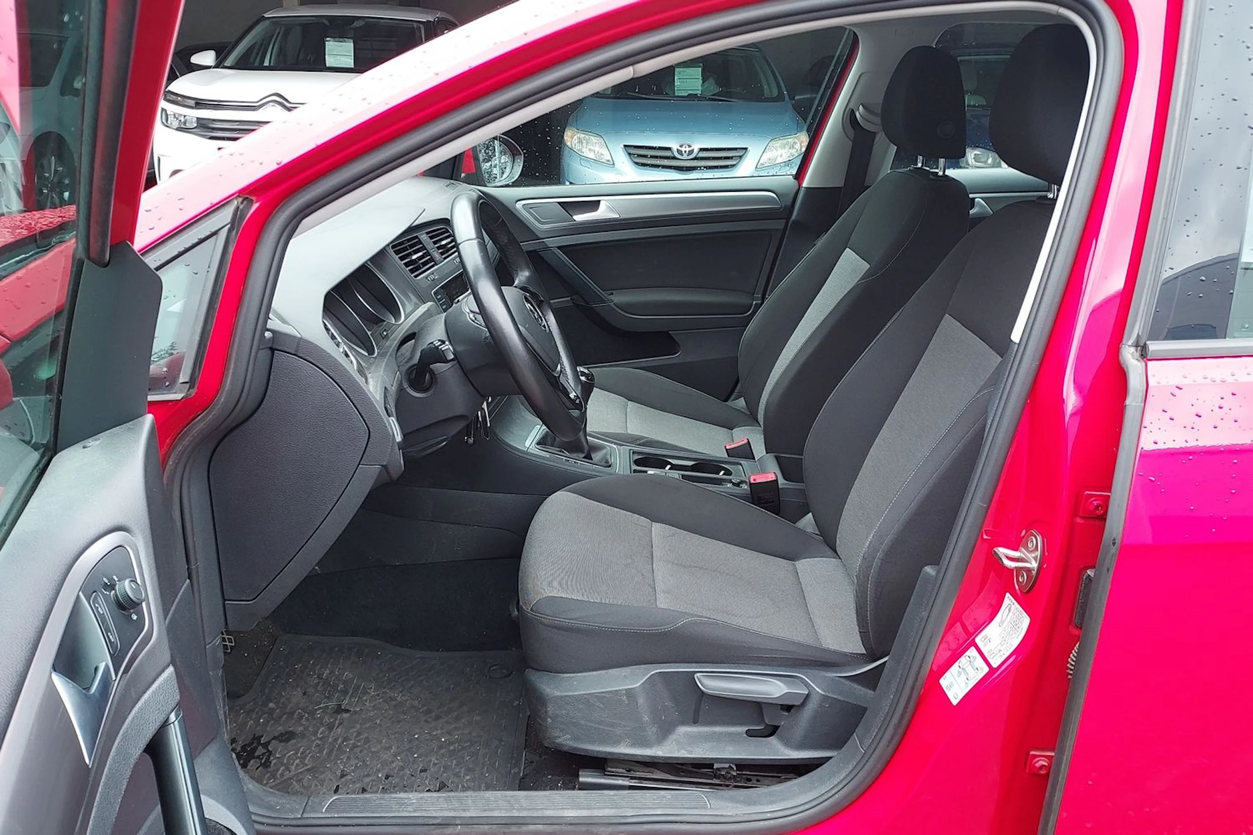 punainen Volkswagen Golf 2016 kuva 8.