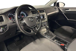 musta Volkswagen Golf 2016 kuva 6.
