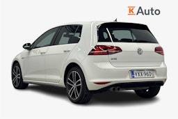 valkoinen Volkswagen Golf 2016 kuva 5.