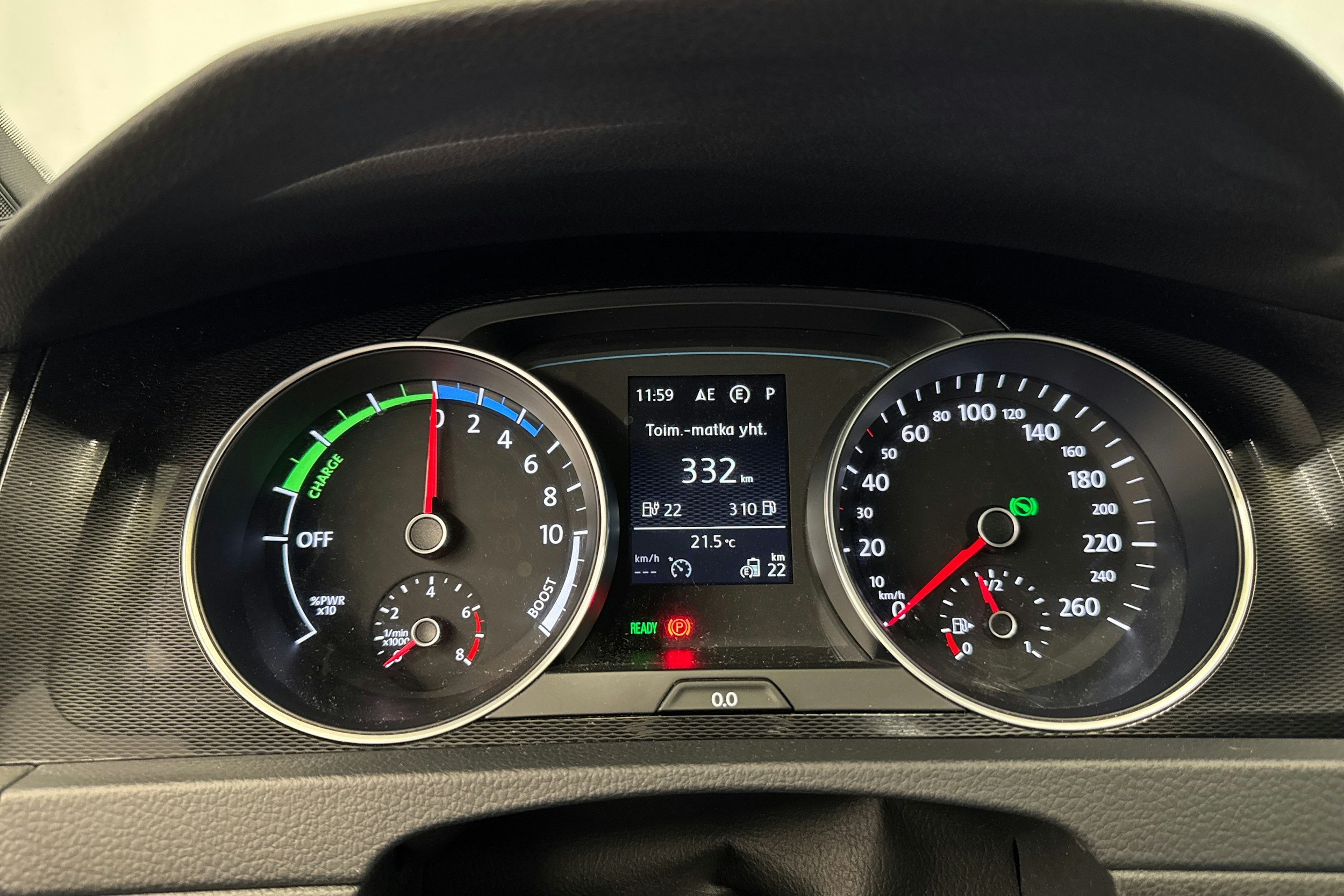 valkoinen Volkswagen Golf 2016 kuva 18.