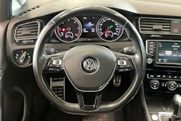 met. harmaa Volkswagen Golf 2016 kuva 12.