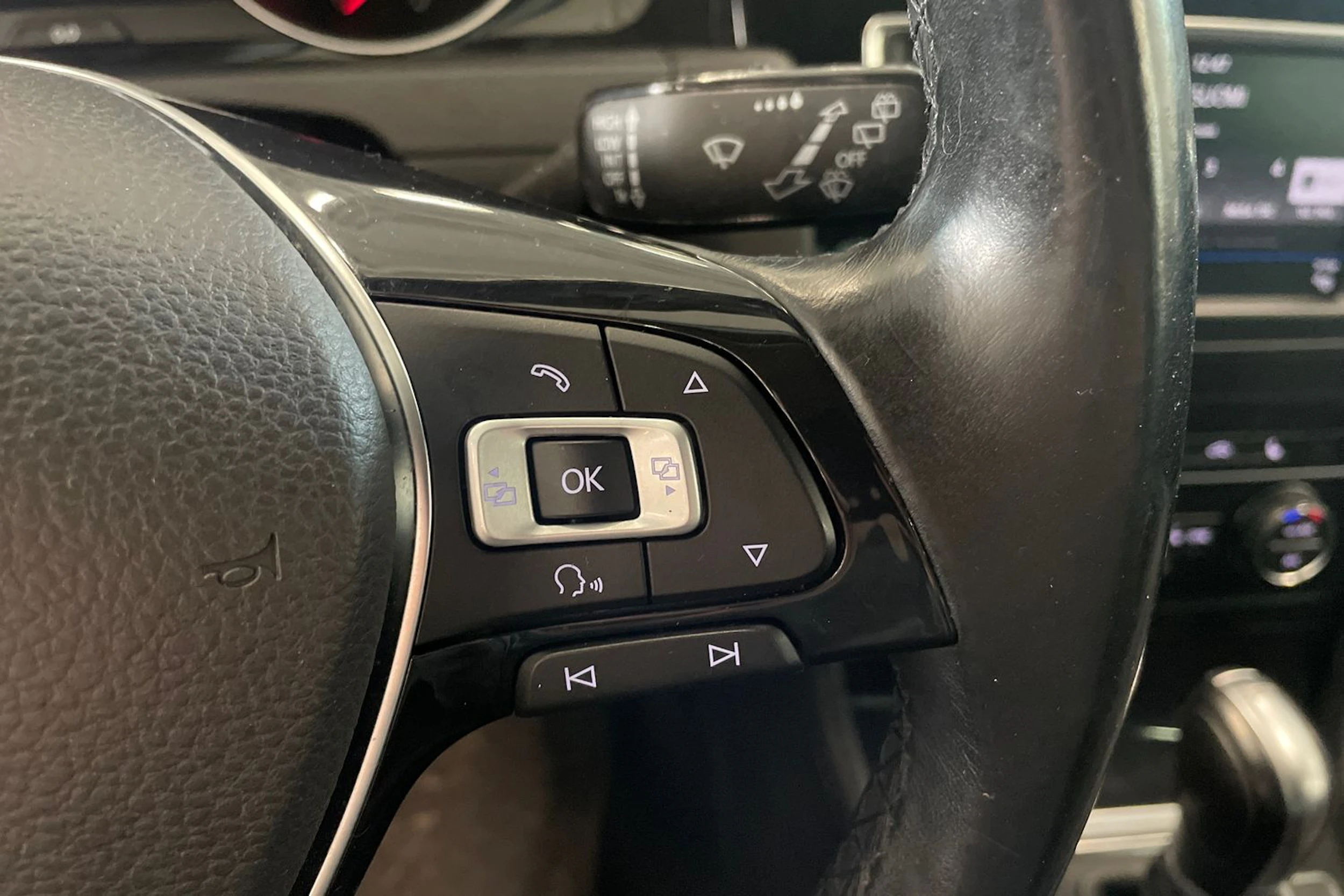 met. harmaa Volkswagen Golf 2016 kuva 13.