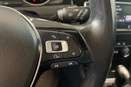 met. harmaa Volkswagen Golf 2016 kuva 13.