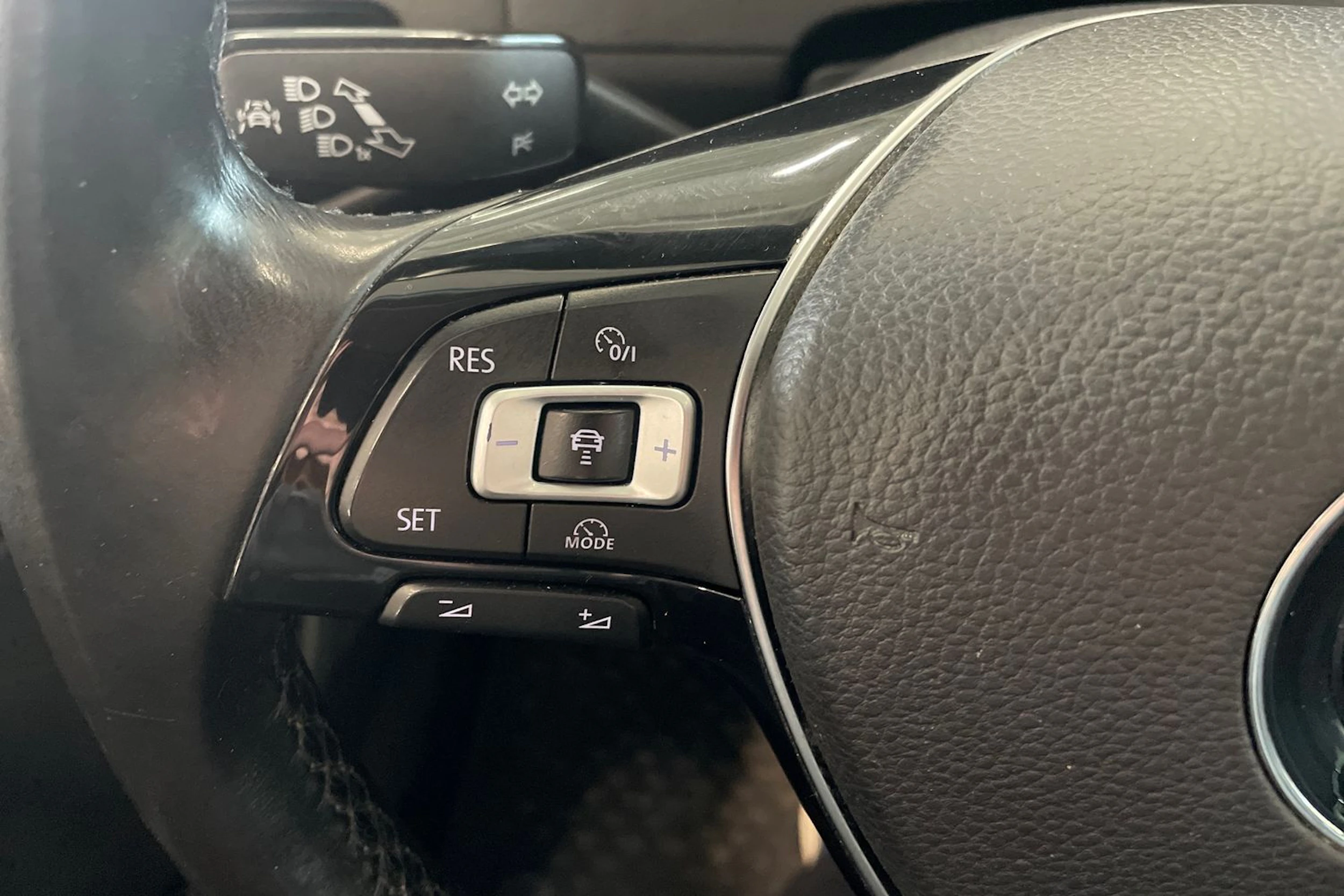 met. harmaa Volkswagen Golf 2016 kuva 14.