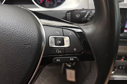 harmaa Volkswagen Golf 2016 kuva 13.