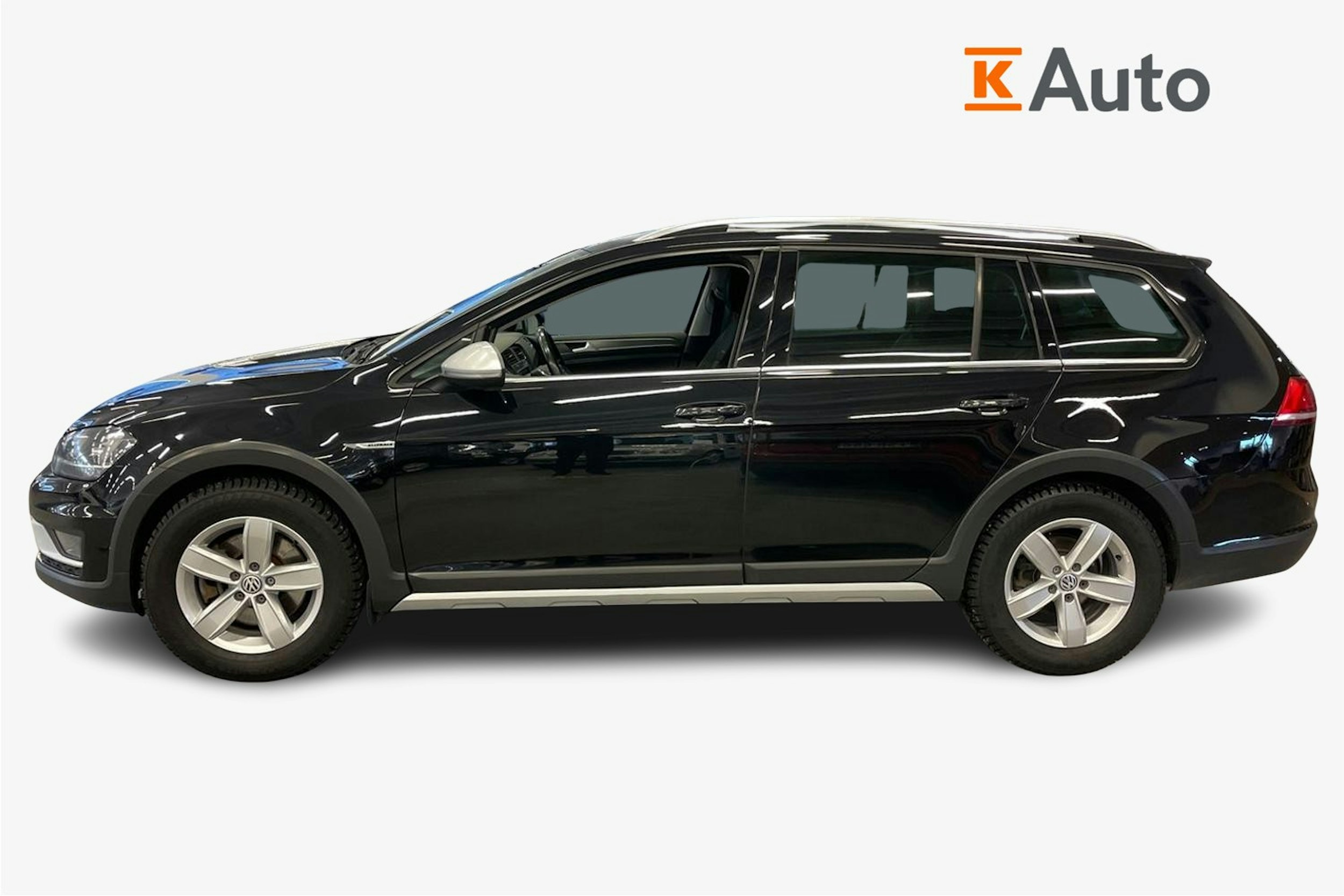 musta Volkswagen Golf 2016 kuva 6.