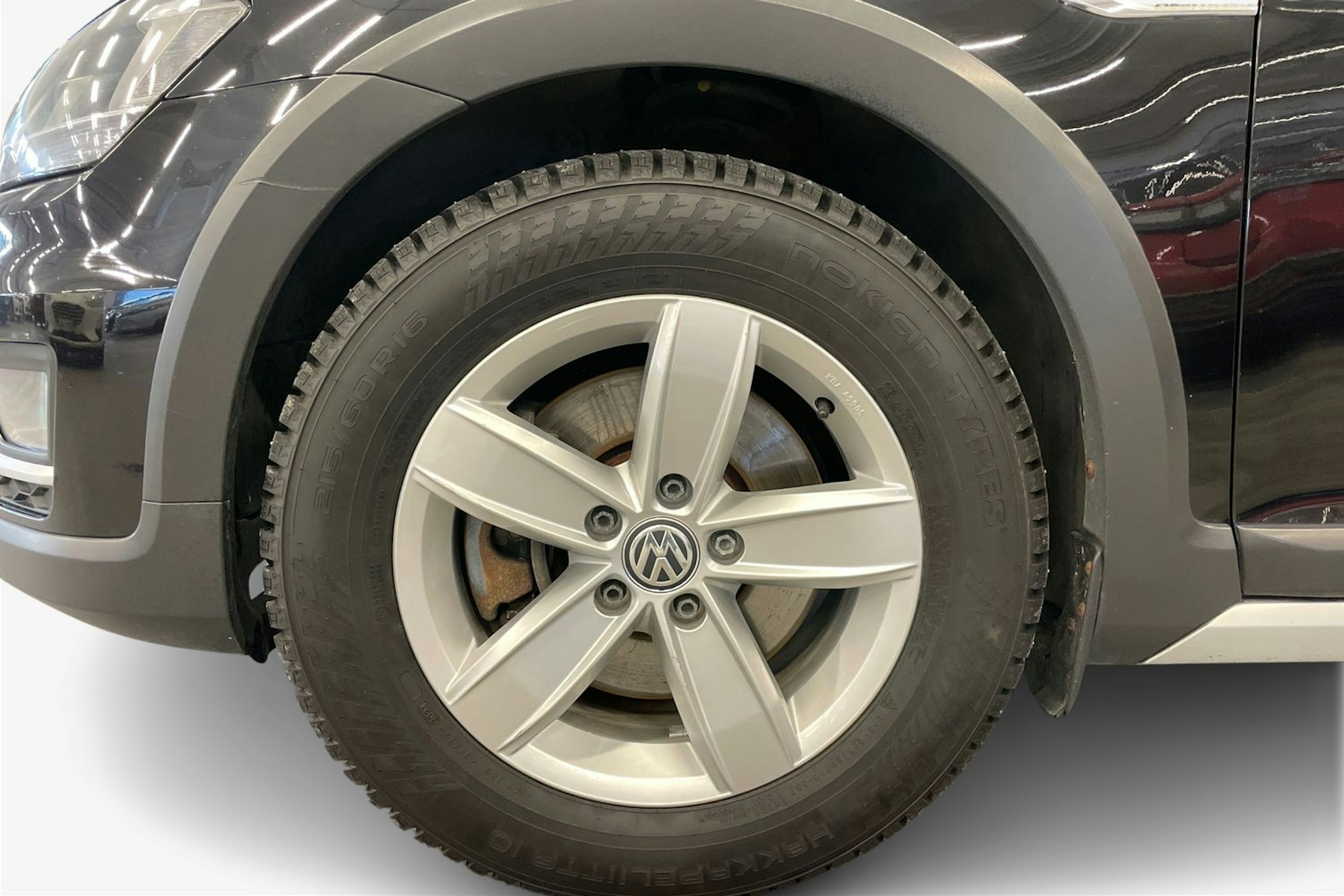 musta Volkswagen Golf 2016 kuva 11.