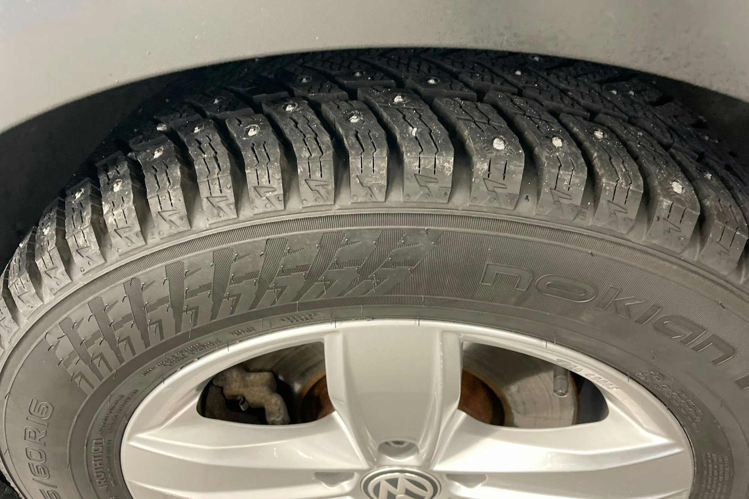 musta Volkswagen Golf 2016 kuva 13.