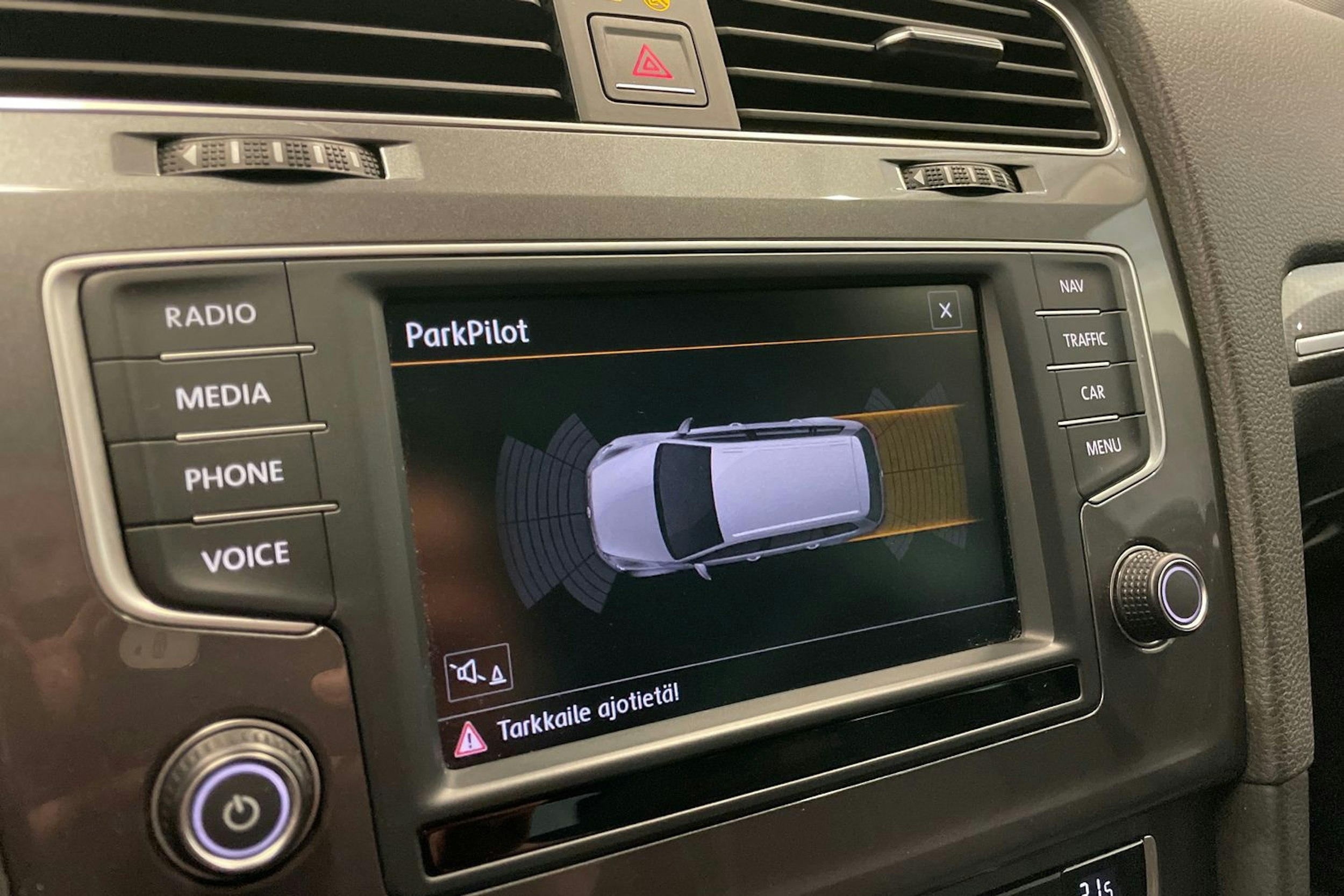 musta Volkswagen Golf 2016 kuva 19.