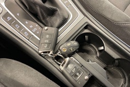 musta Volkswagen Golf 2016 kuva 20.